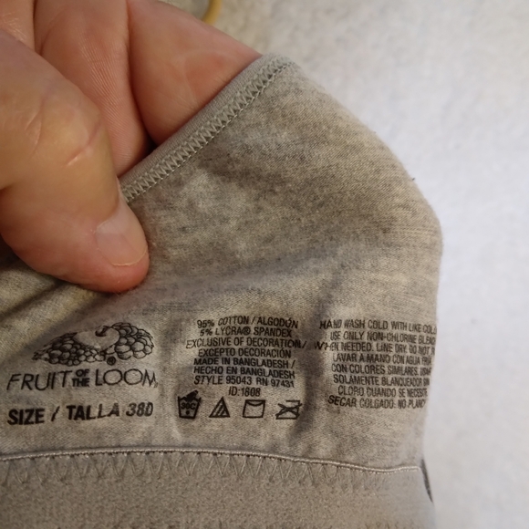 Fruit of the Loom Underwire Bra- 38D - Picture 4 of 4